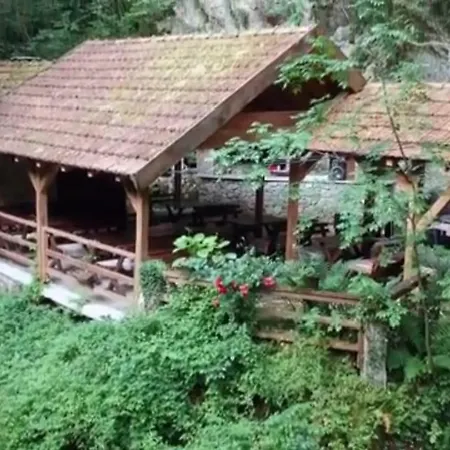 Bungalov - 4 A Kameno Vrelo Konjic