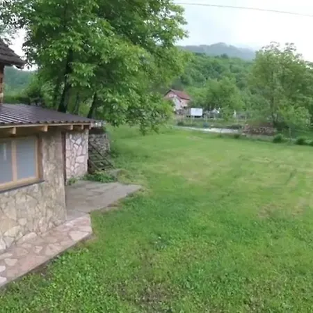 Campingplatz Bungalov - 4 A Kameno Vrelo *