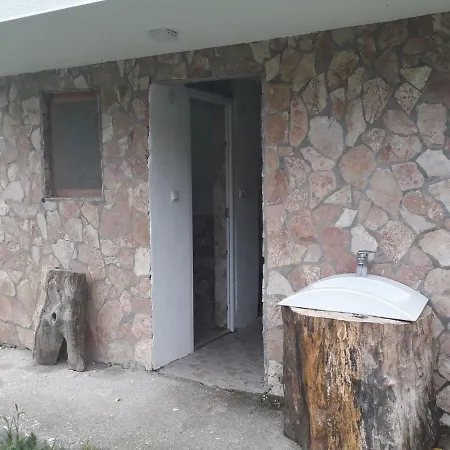 Bungalov - 4 A Kameno Vrelo *